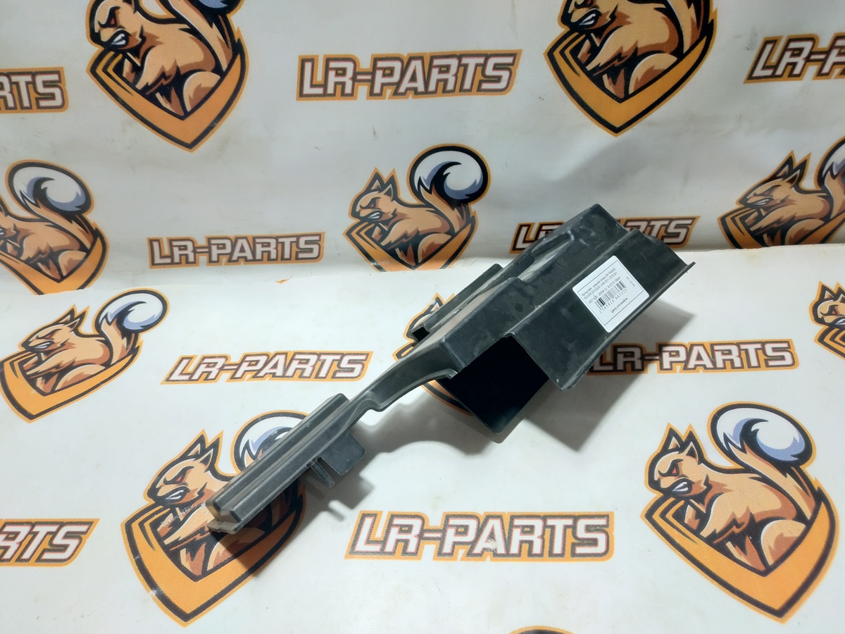 LR071425 Wspornik środkowy RH RANGE ROVER EVOQUE L538 2011-2018 używany